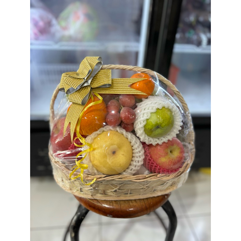 

INSTANT Parcel Buah Segar Hampers Buah Surabaya