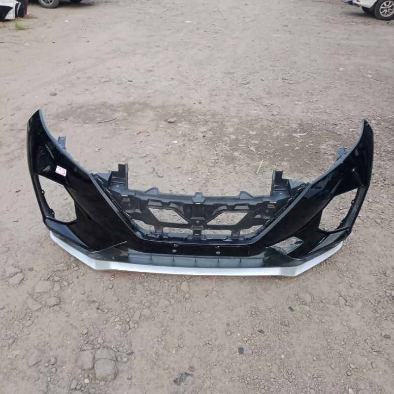 bumper depan Nissan grand Livina 2018