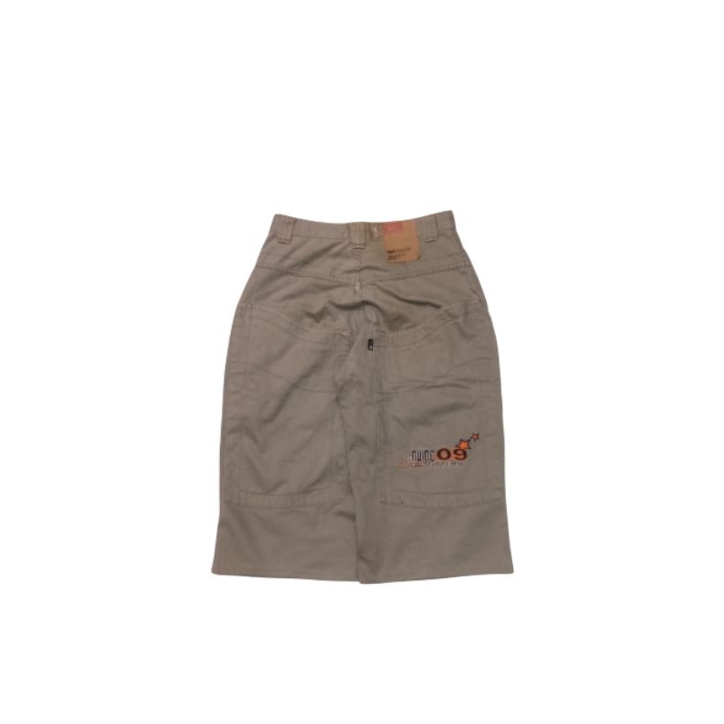 Emba Jorts big pocket