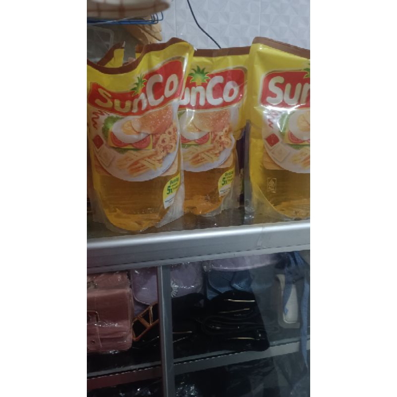 

Minyak goreng sunco 2ltr