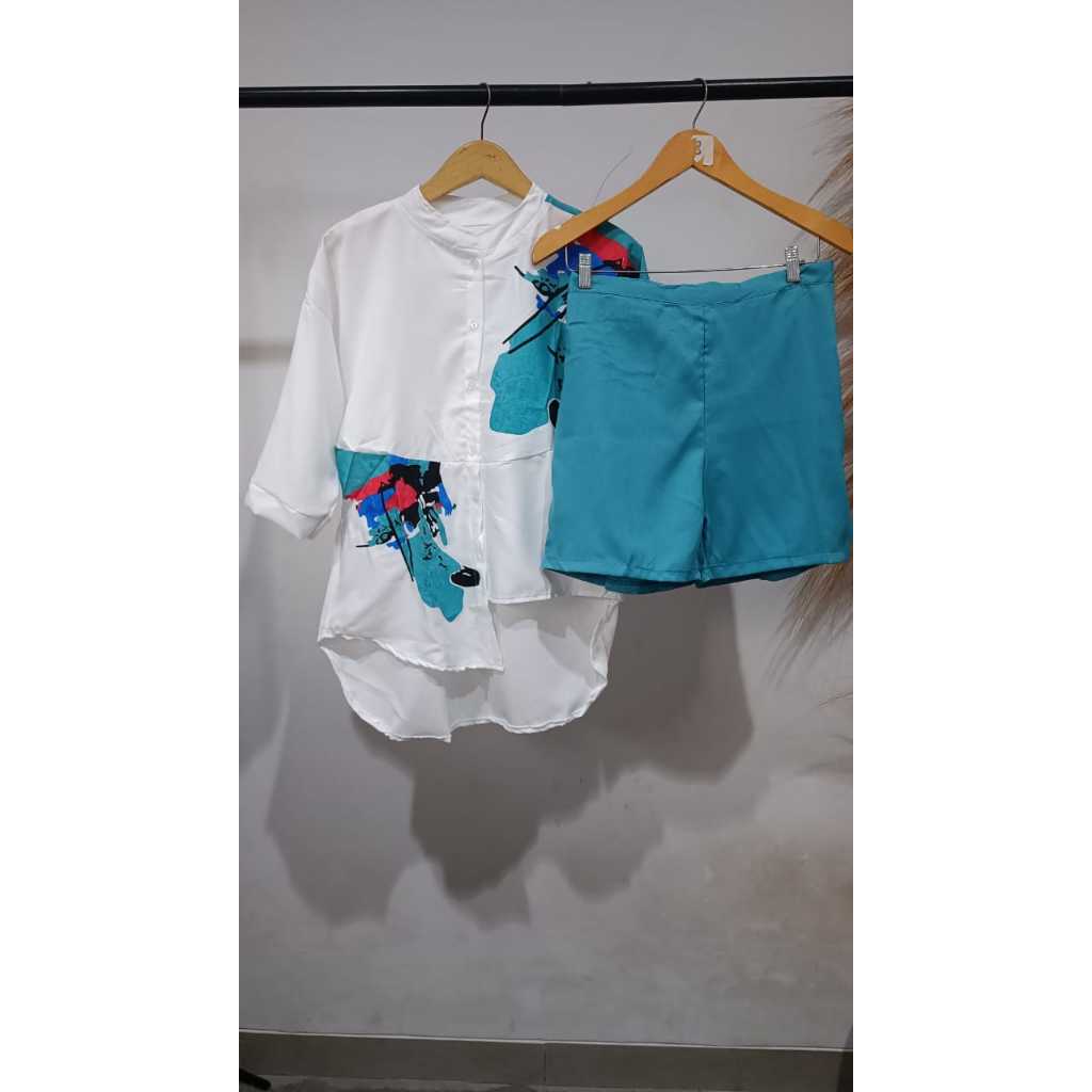 Della Set-Setelan Baju Dewasa