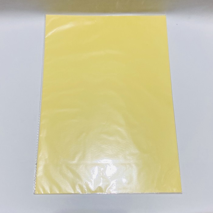 

Kertas HVS A4 warna kuning dan pink - Merah Muda 1 RIM Merek rendom