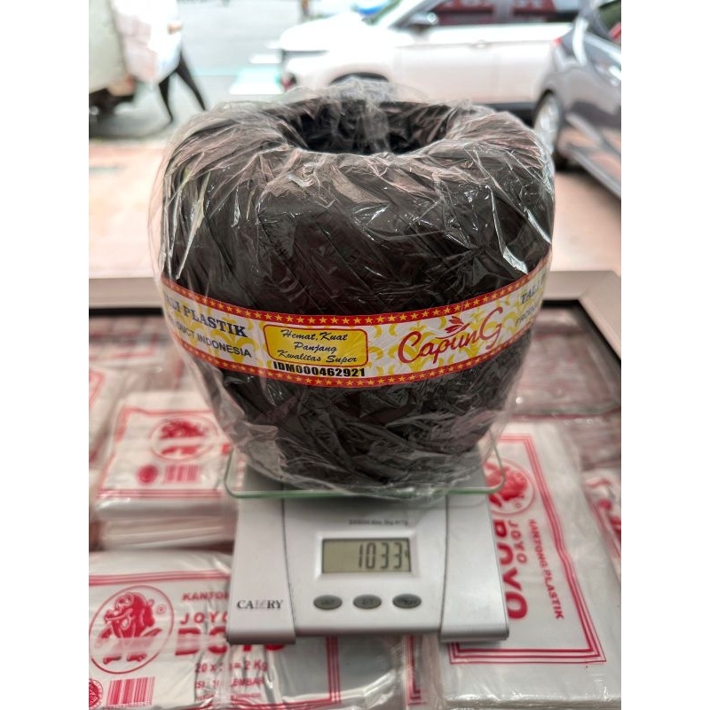 

RAFIA HITAM 1KG dan ½KG