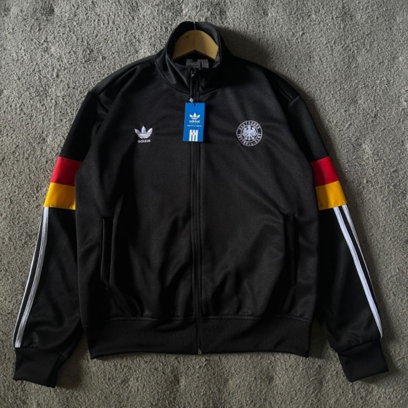 Jaket tractop ADIDAS germany casual pria wanita full tag label