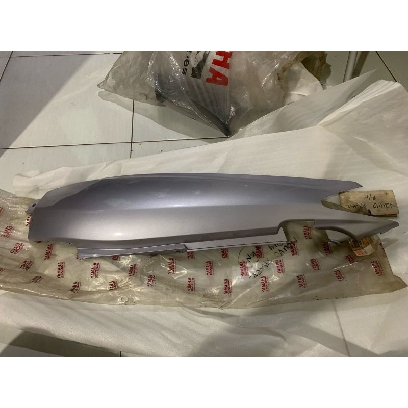 body nouvo lele silver sebelah ori kanan