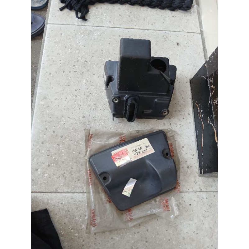 23T - E4412 - 01 RUMAH FILTER YAMAHA V80 DELUXE ORIGINAL NOS