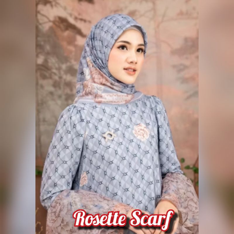 WEARING KLAMBY ROSETTE SCARF