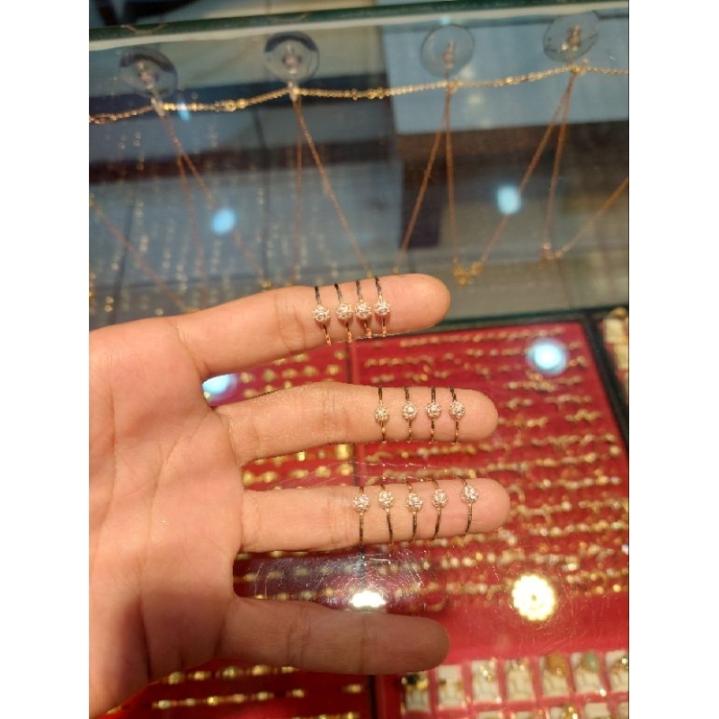 Cincin permata dior emas 16k/700 berat 0,65 dan 0,67 jari 11, 12