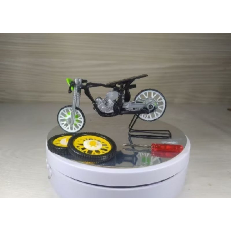 mainan motor drag racing