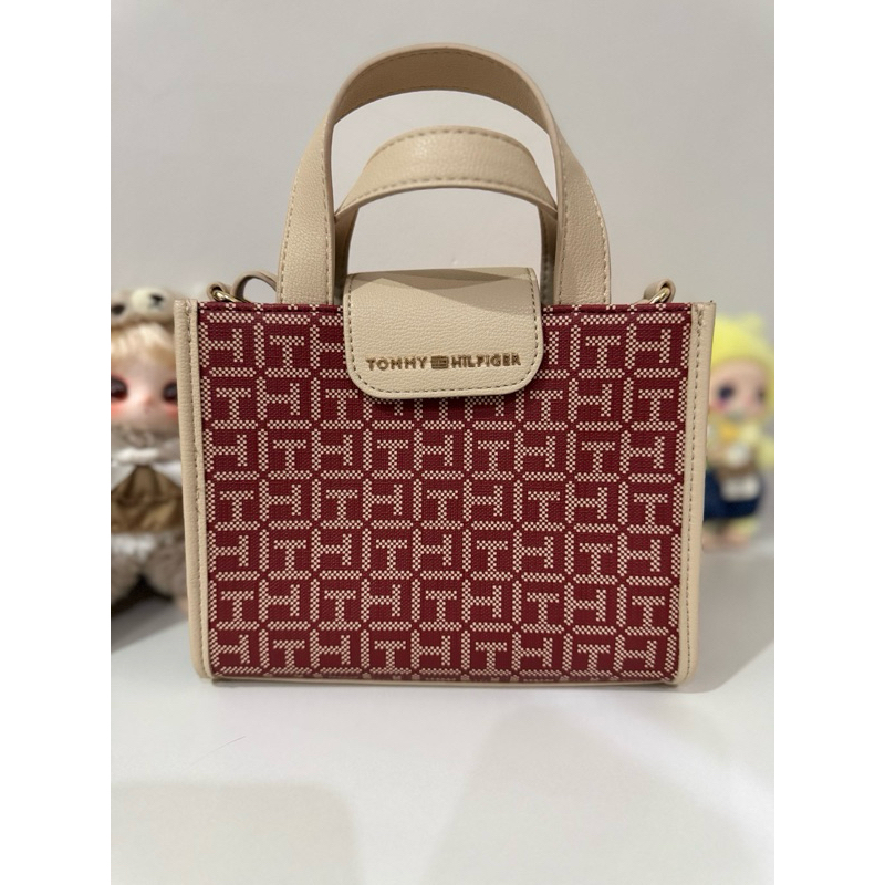 tas selempang/sling bag Tommy Hilfiger 100% original