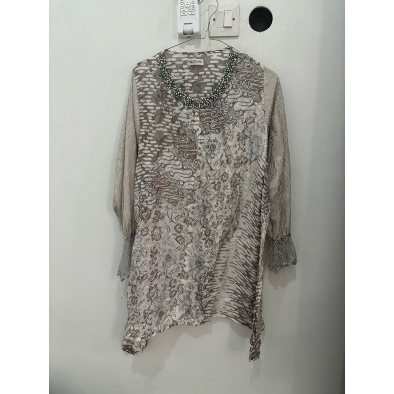 Preloved Sarah The Label Zara Blouse