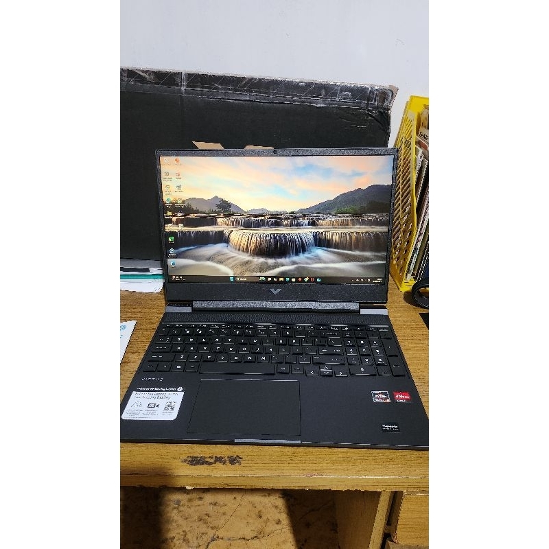 Laptop HP Victus 15 Ryzen 5 7535HS