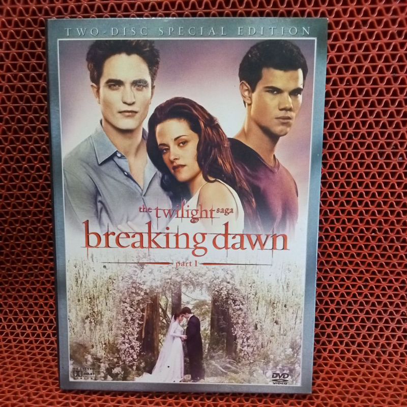 DVD the TWILIGHT saga BREAKING DAWN Part1 100% ORIGINAL