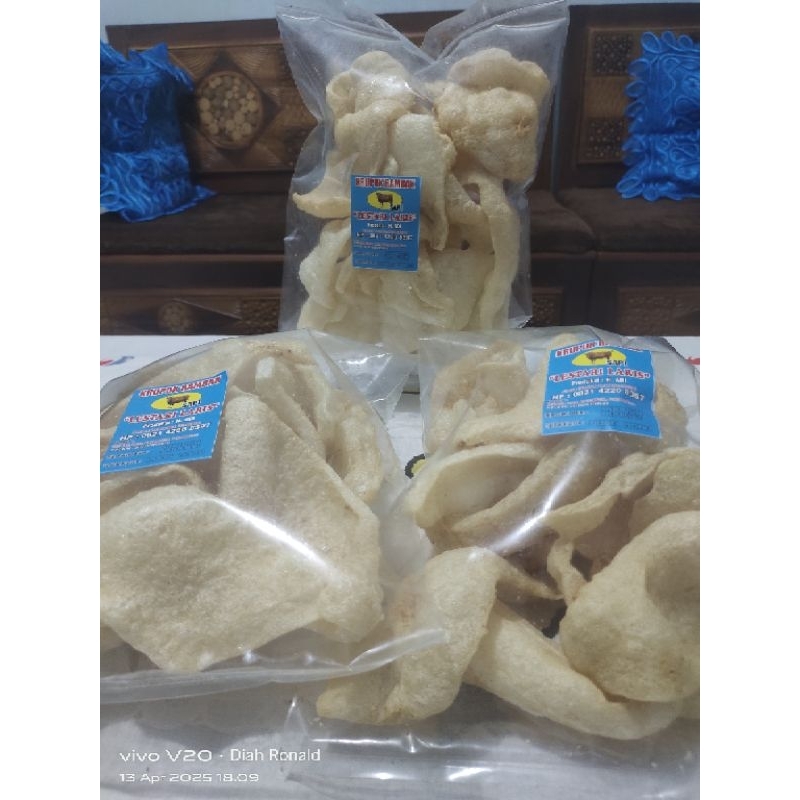 

Kerupuk rambak sapi asli tulungagung