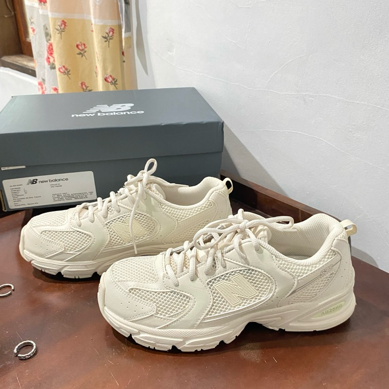 (100% ORIGINAL) New Balance 530 / NB 530 Moonbeam Beige Size EUR 40/25 CM