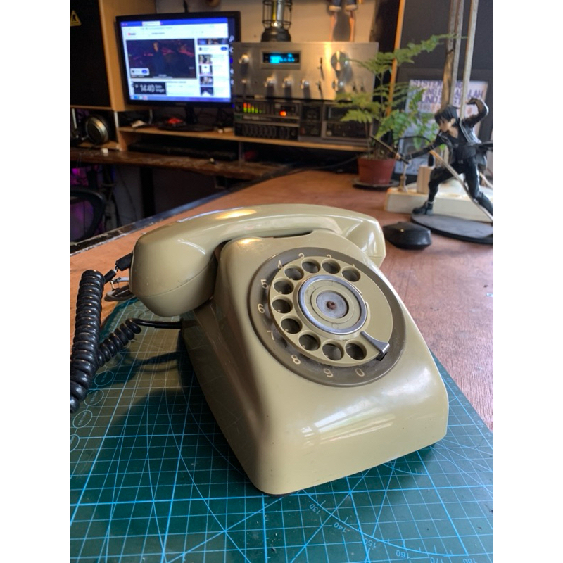 telepon putar jadul / vintage. DISPLAY MULUS
