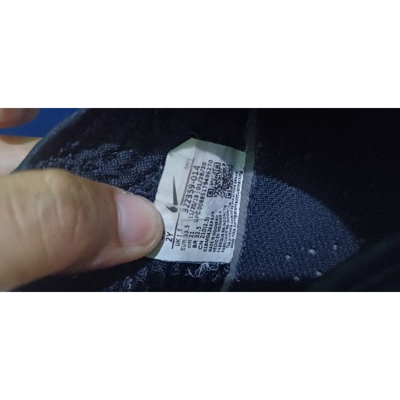 preloved sepatu Nike Air Rift hitam size 33.5 insole 21