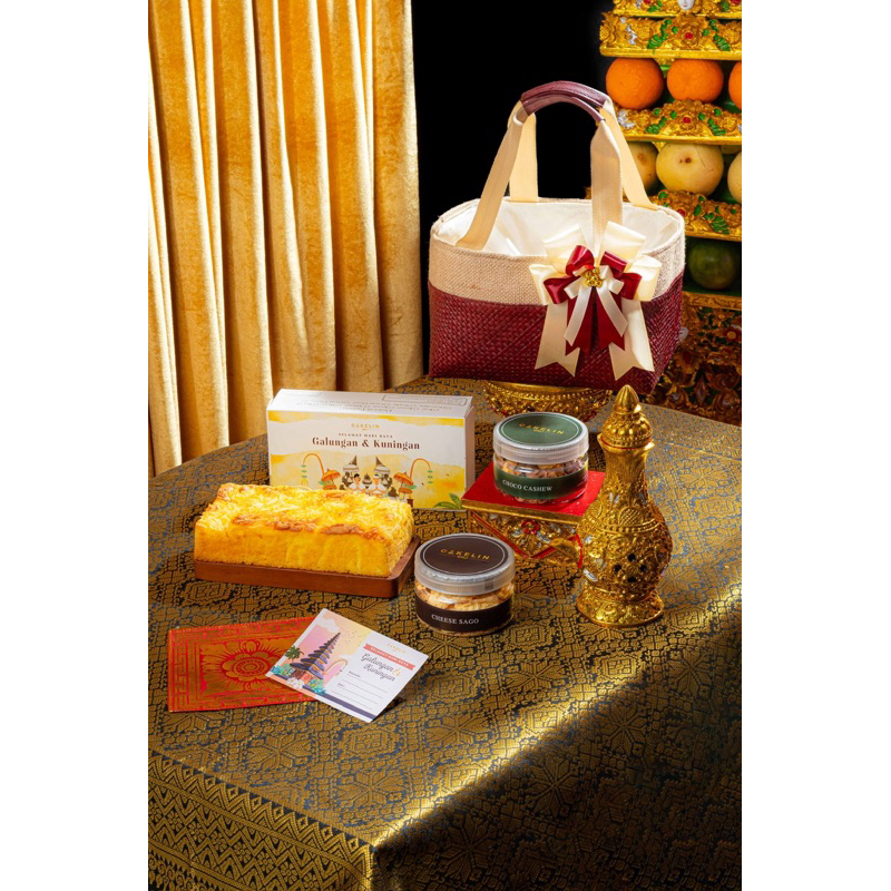 

Hampers Galungan Kuningan Bali - Kecak Hampers