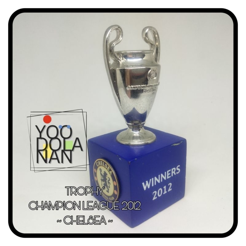 TROPHY UCL - CHELSEA 2012 KODOTO SOCCERWE FIGURE PEMAIN BOLA
