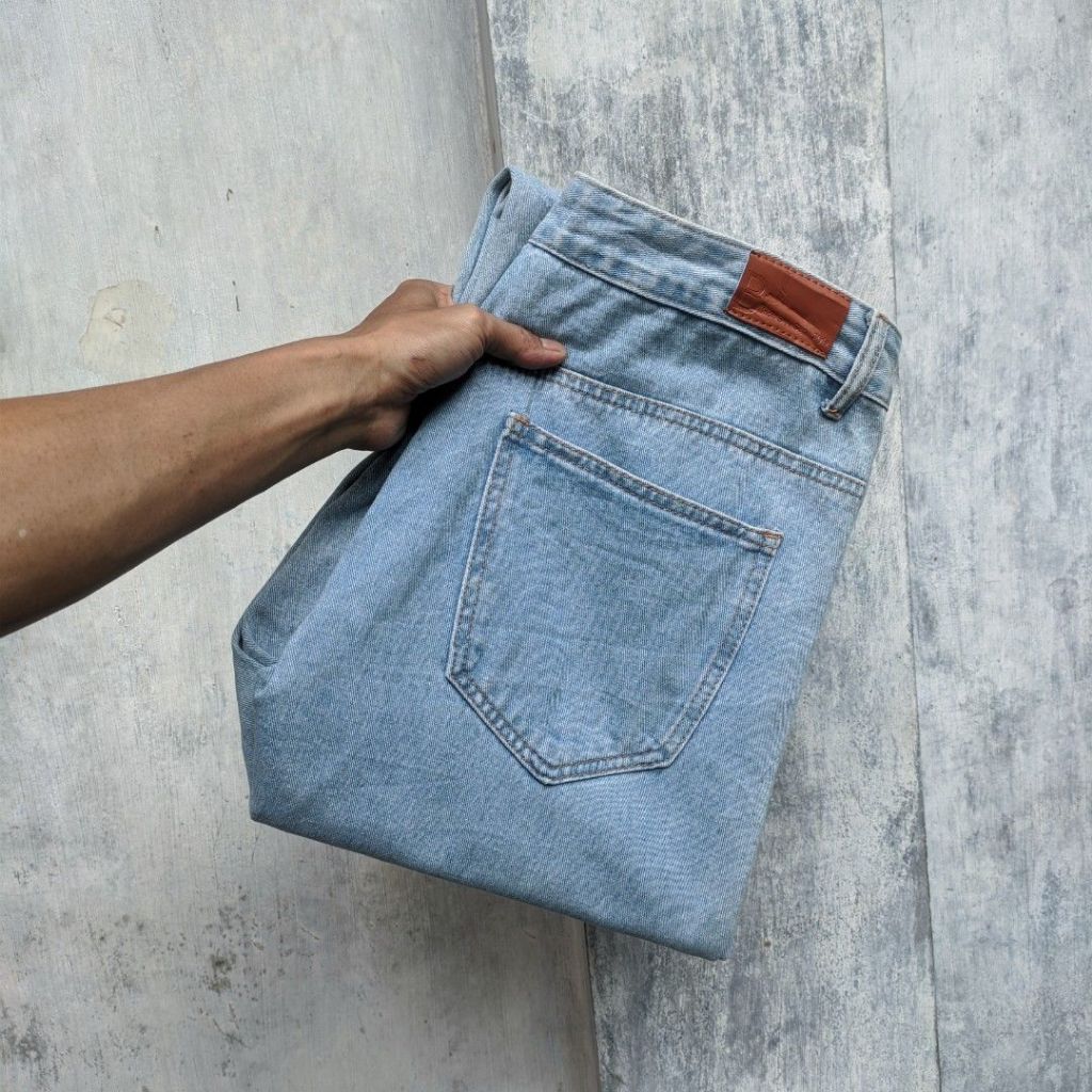 Celana Jeans INDIO NINE Gombrong - Bahan Kaku ( 33/34 ) Mulus