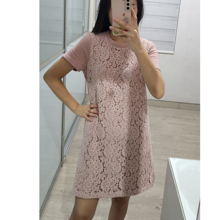 Pink lace dress IORA