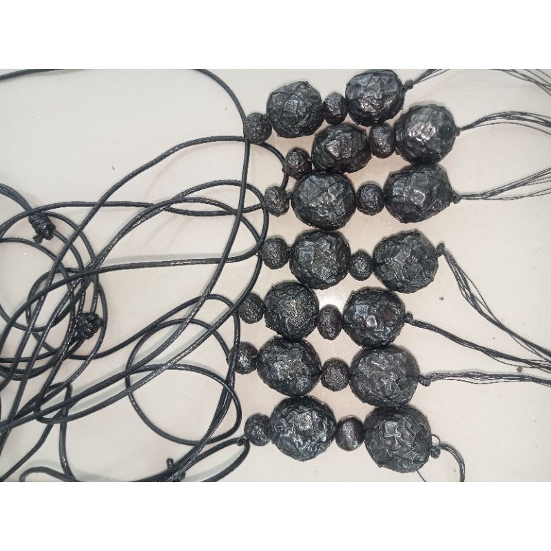 kalung liontin batu badar besi selonatah