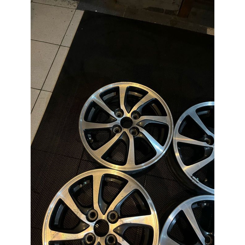 Velg seken original toyota sigra ring 14
