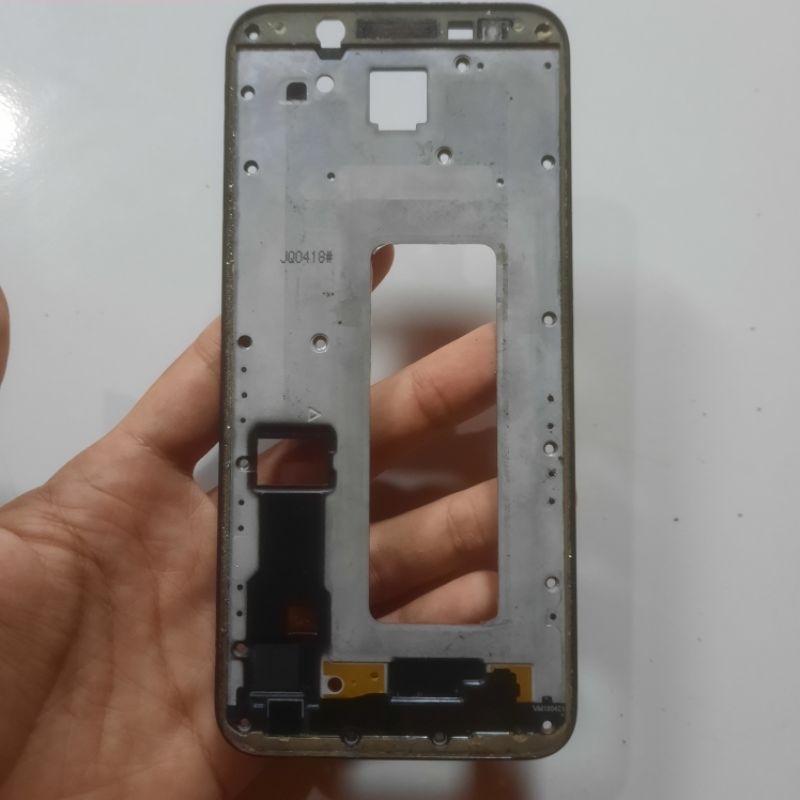 FRAME/TULANG TENGAH/TATAKAN LCD SAMSUNG A6 2018 ORIGINAL COPOTAN