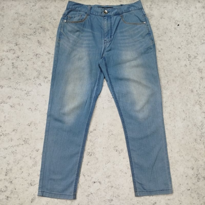 Celana panjang jeans denim fading BANGBANG JEANS EST. 1961
