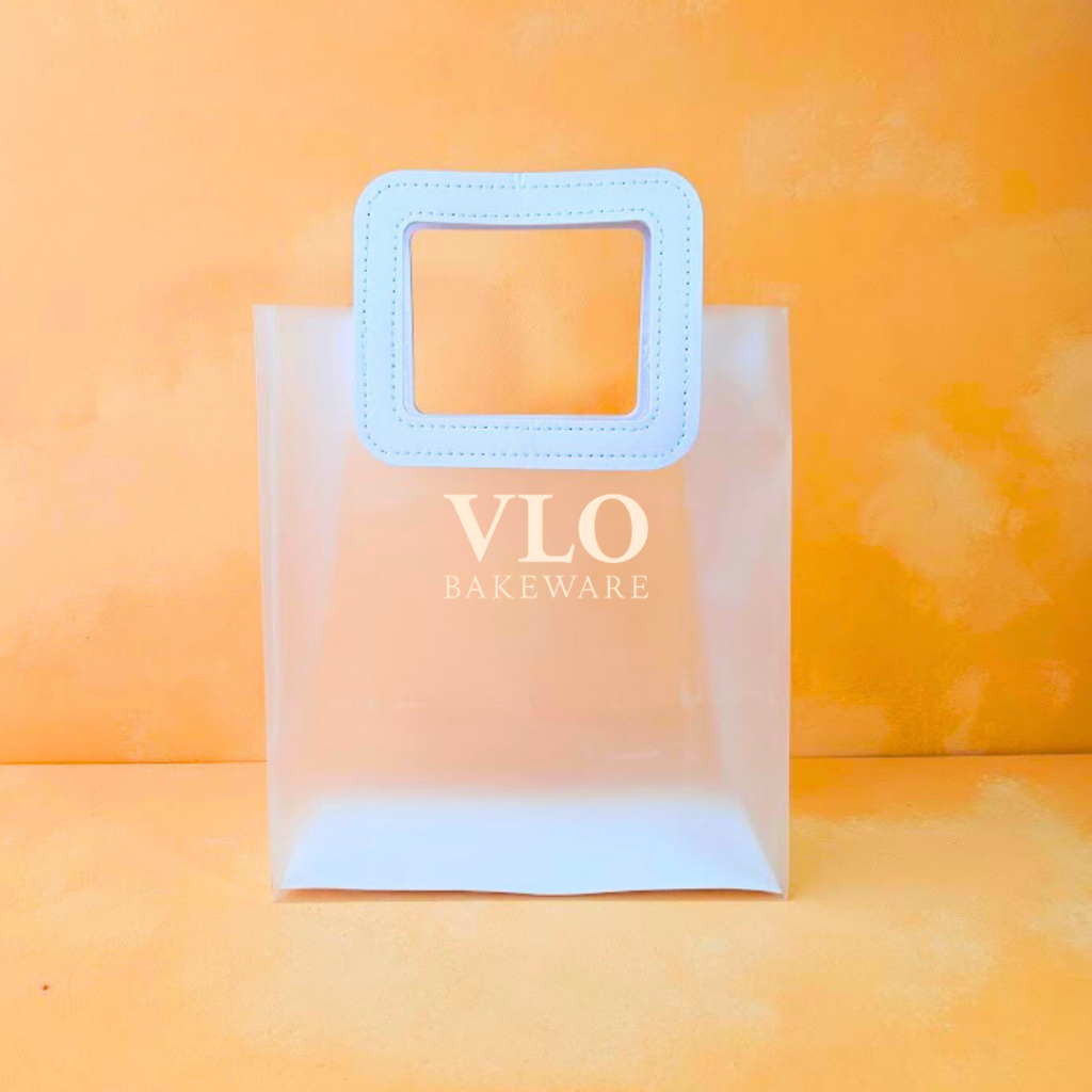 

[DEFECT] Tas PVC hampers doff ada handle | tas hampers natal imlek lebaran | transparant goodie bag premium - PUTIH