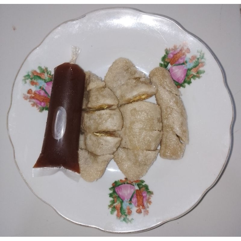 

PAKET 1 KG PEMPEK REGULER FROZEN ISI 5 PORSI