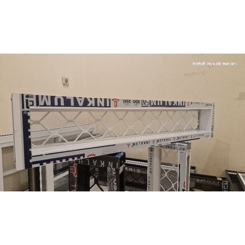 Ventilasi kawat nyamuk alumunium/roster20x80