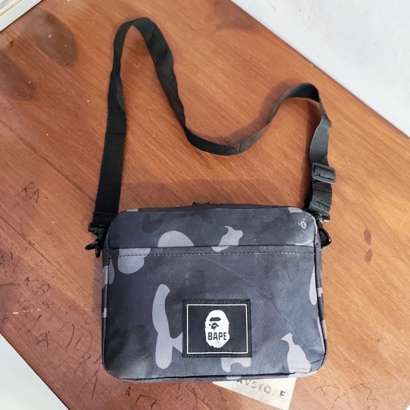 BAPE Sling Bag /tas selempang Bape