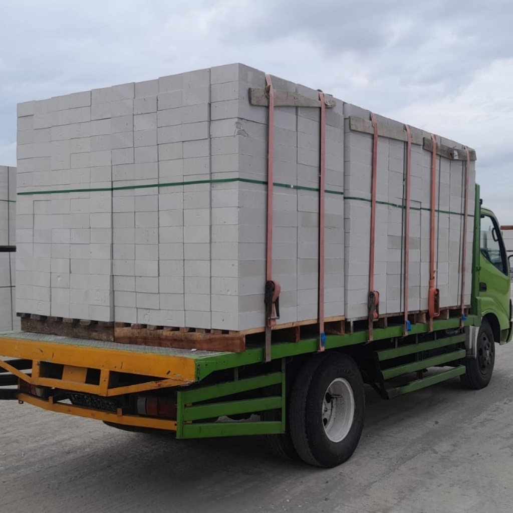 Bata Ringan / Hebel Ukuran 7,5 cm & 10 cm