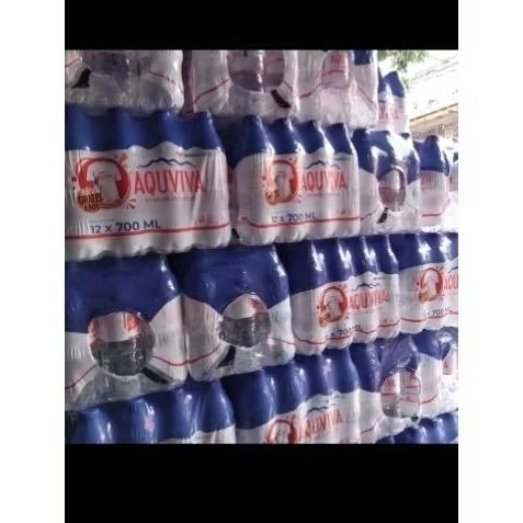 

Air minum Aquviva 700 ml