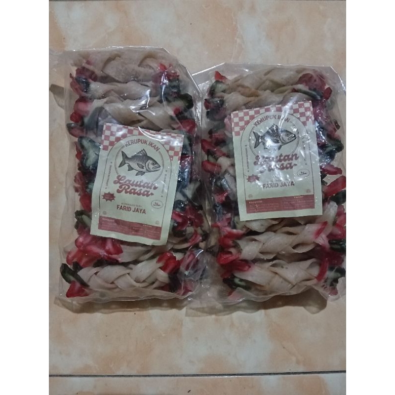 

kerupuk ikan model kepangan  Pelintiran 500gr