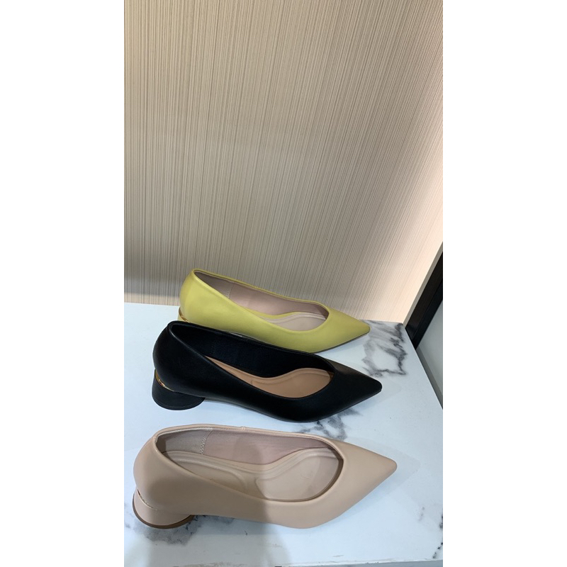 sepatu heels Urban and Co original store