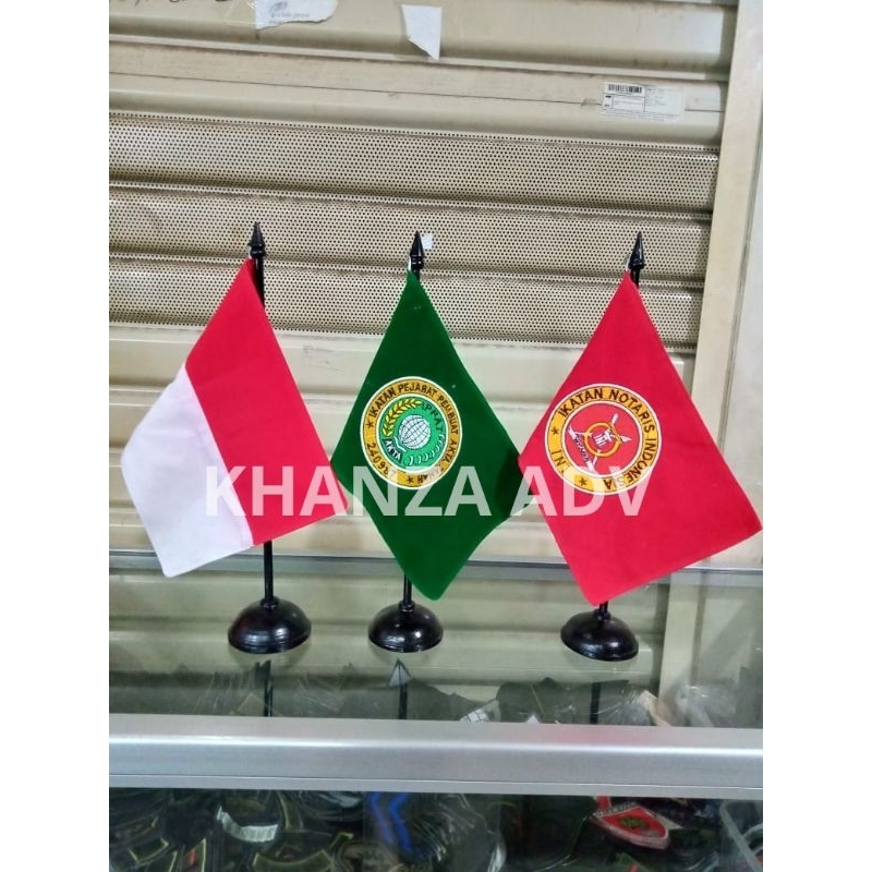 

BENDERA MEJA PPAT NOTARIS SATU SET SAMA TIANG