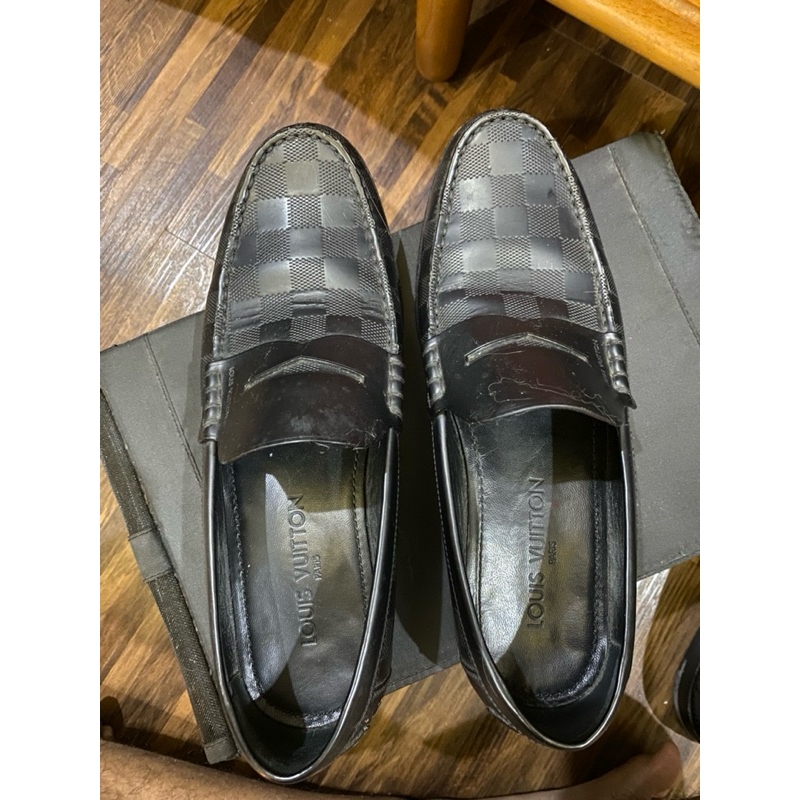Sepatu Loafer Louis Vuitton