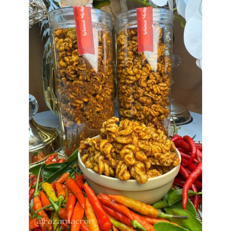 

MAKARONI SPIRAL EXTRA PEDAS DAUN JERUK ( Kemasan toples )