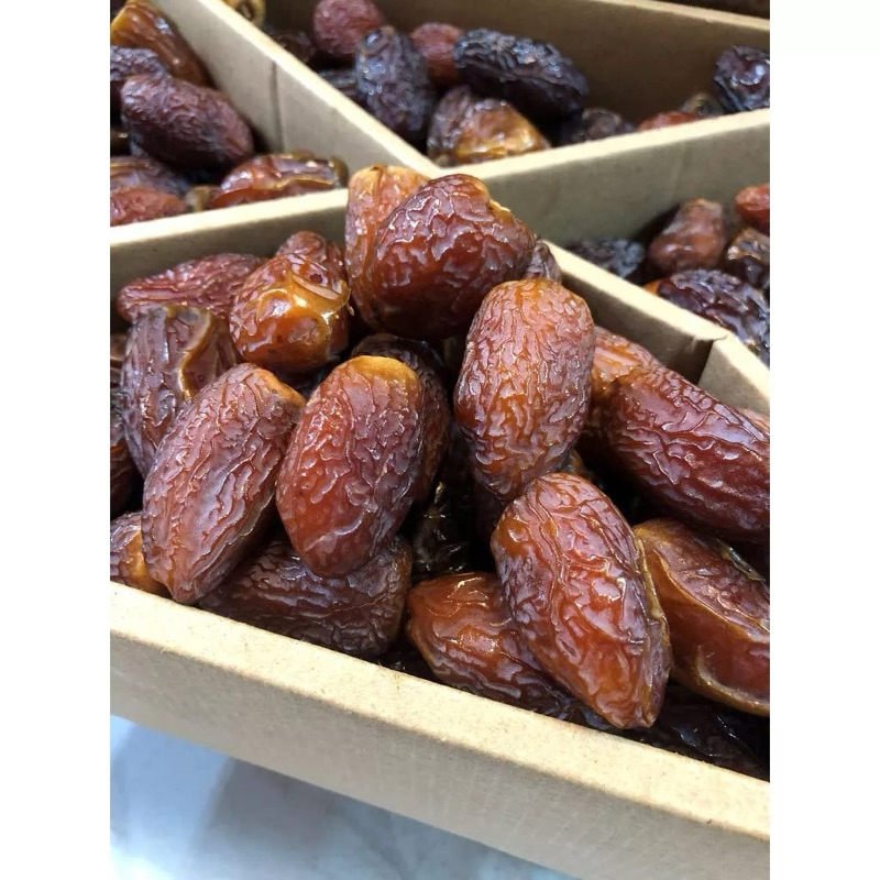 

kurma madinah grade A kurma super organic oleh oleh haji dan umrah