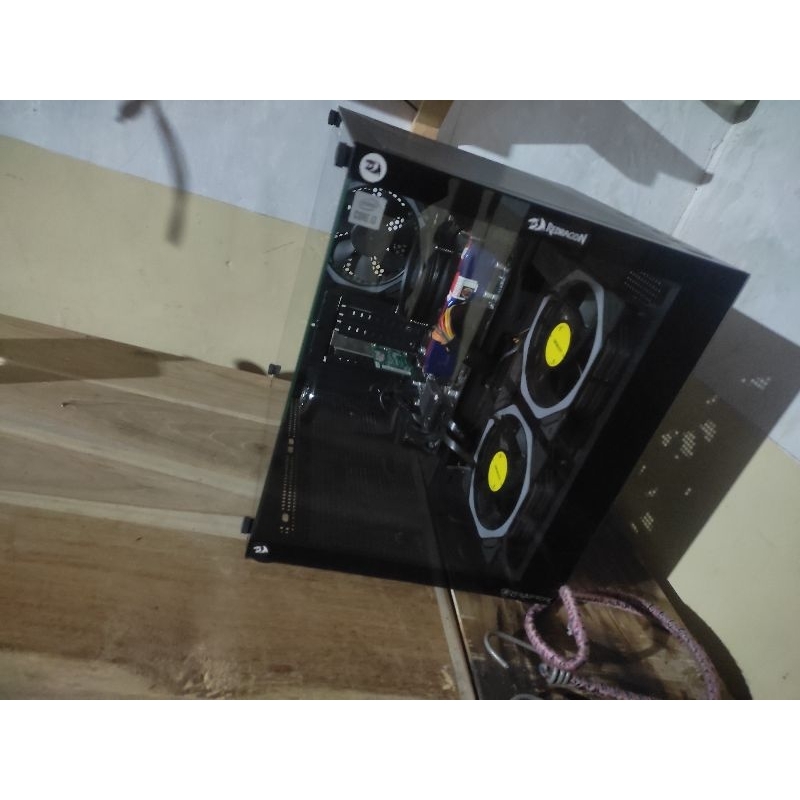 Cpu Gaming keren simpel dan minimalis proci Intel I5 gen 6 ram 8GB DDR 4 mobo asrok h110m sudah ssd 