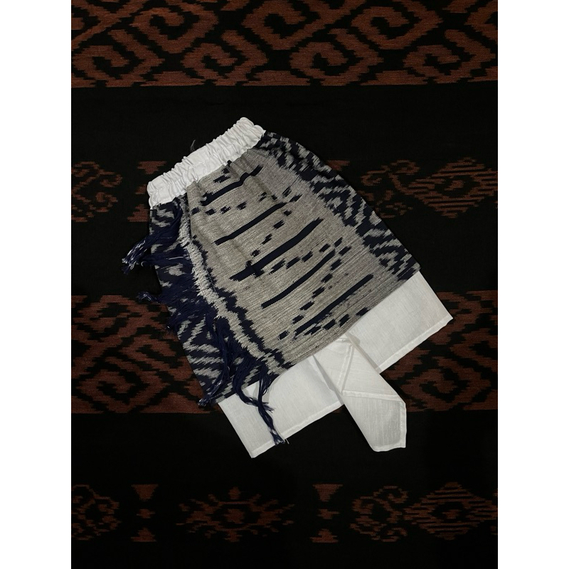 Kamen Anak Jadi Cowok Bali Tenun Blanket