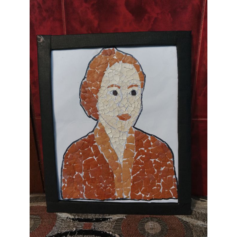 

Kolase Gambar pahlawan dari cangkang telur prakarya sekolah