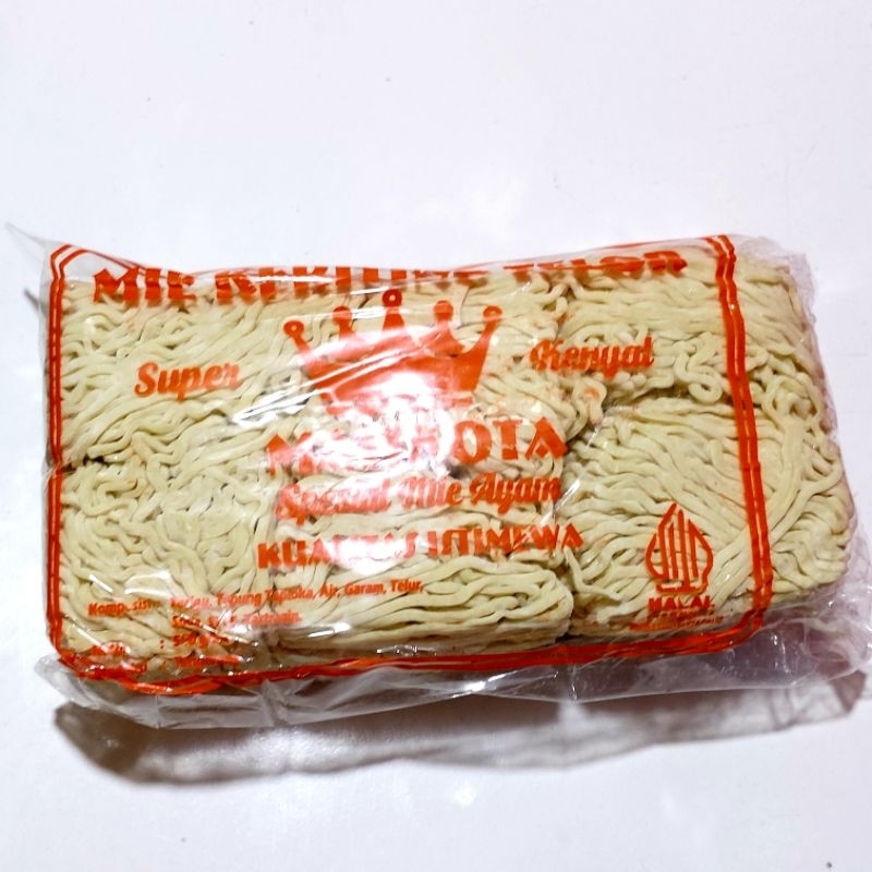

MIE AYAM MAHKOTA ISI 6 PORSI BERAT 500GRAM