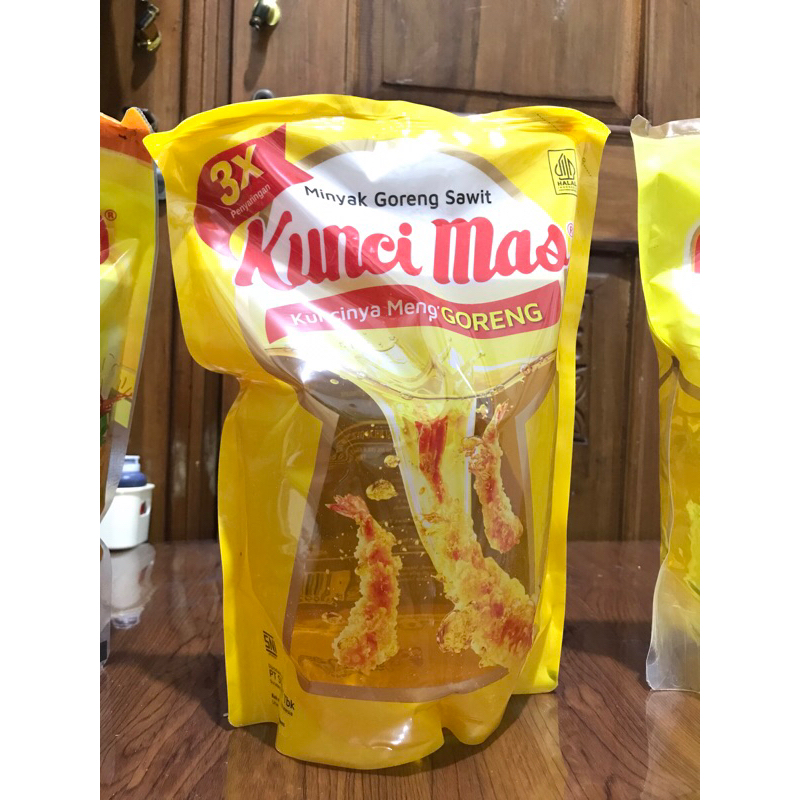 

Minyak Goreng 2L Kunci Mas Premium 3x Penyaringan 2 Liter Jernih Murni Promo Murah