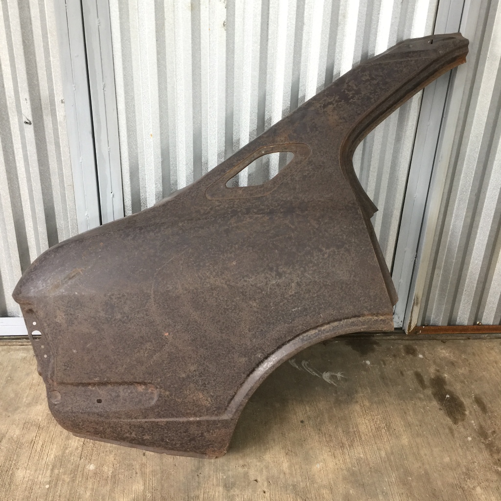 Fender Spakbor Rear Belakang Kanan RH toyota Corolla KE20 tahun 1973 NOS