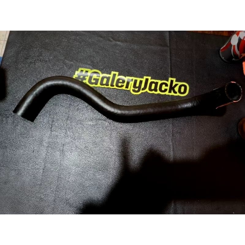 SELANG RADIATOR BAWAH STARLET KAPSUL STARLET KOTAK