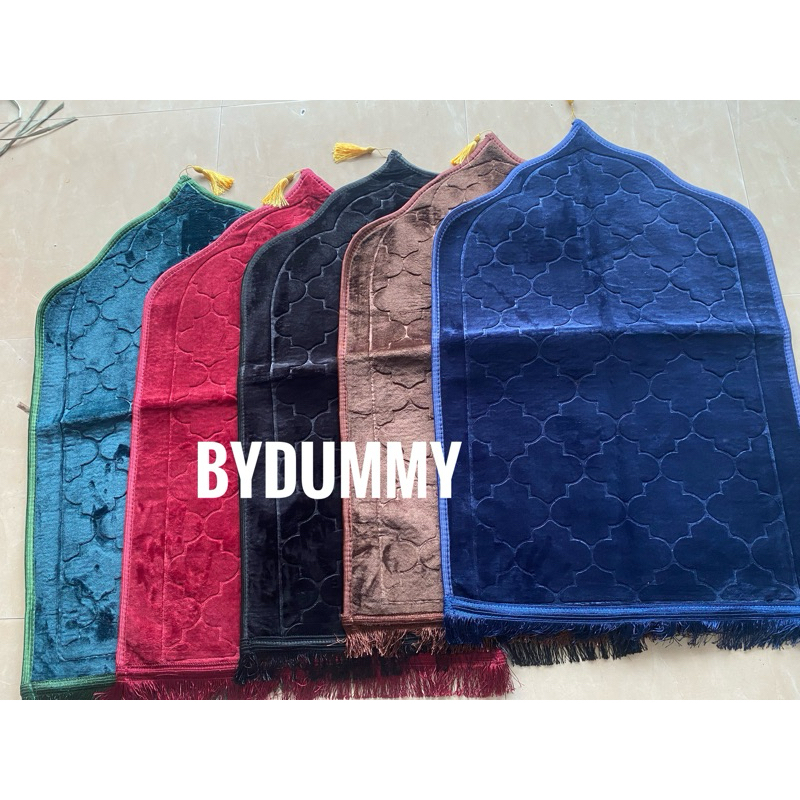Sajadah Kubah Bulu Premium Polos Emboss Bawah Anti Slip cocok untuk souvenir haji umroh grosir murah