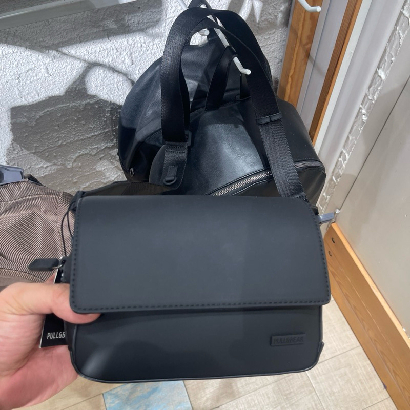 Tas Pull and Bear Man jastip jasa titip